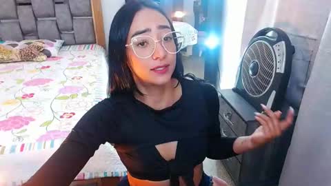 julieta art1 online show from February 2, 2025, 12:30 am