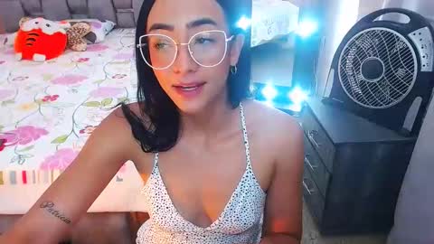 julieta art1 online show from February 8, 2025, 10:51 pm