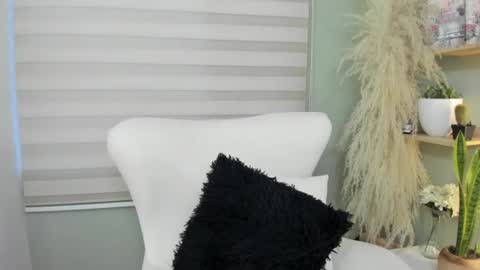 Julieta online show from July 1, 2026, 11:15 pm