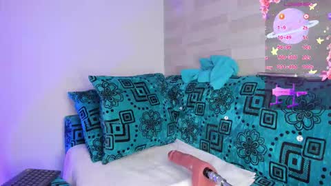 Mitchell  Independent model online show from February 15, 2026, 12:51 am