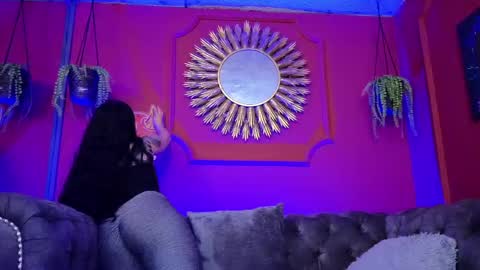  Julieta  online show from April 17, 2026, 12:08 pm