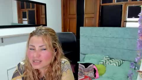 julieta_star69 online show from January 18, 2026, 11:47 am