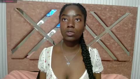 Snapshot of julieta_tayloor chatting on June 17, 2026, 3:31 am Julieta online show from June 17, 2026, 3:31 am