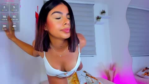 Snapshot of julietagames69 chatting on December 17, 2024, 4:56 am Julieth Gomez online show from December 17, 2024, 4:56 am