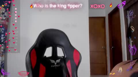 Snapshot of julietaserafelle chatting on February 19, 2025, 1:40 am serafelle online show from February 19, 2025, 1:40 am