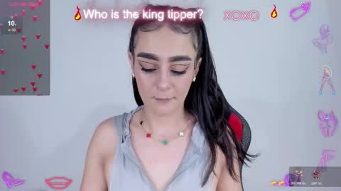 serafelle online show from February 15, 2026, 8:27 pm