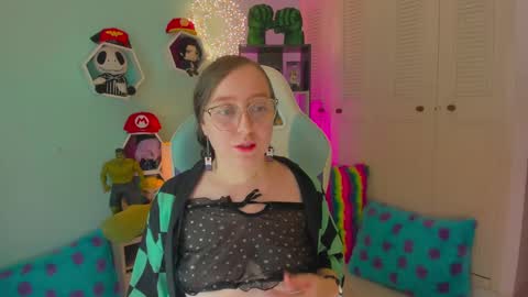 Snapshot of julietha_bianco_ chatting on February 4, 2025, 7:33 pm Julietha online show from February 4, 2025, 7:33 pm