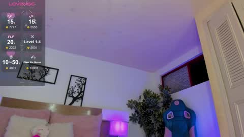 Snapshot of julietha_bianco_ chatting on October 15, 2025, 1:44 pm Julietha online show from October 15, 2025, 1:44 pm