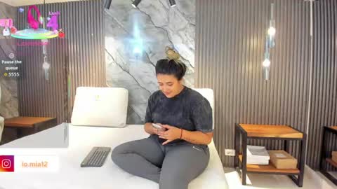 Julietha online show from June 20, 2026, 2:36 am