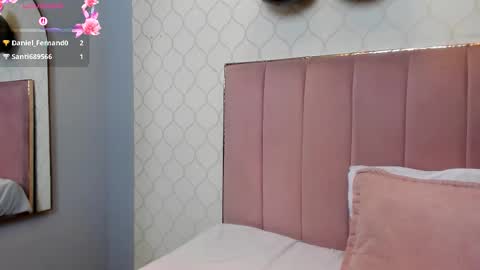 Snapshot of juliethcruz chatting on February 23, 2026, 8:39 pm online show from February 23, 2026, 8:39 pm