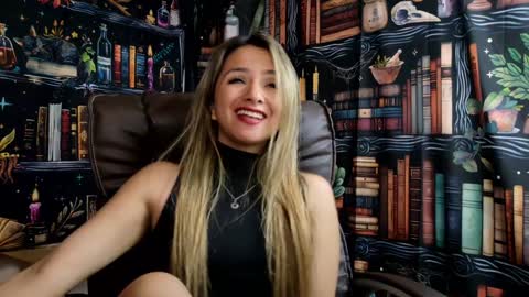 Julietta Jackson online show from December 23, 2024, 10:33 pm