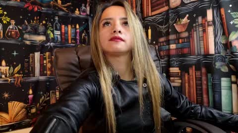 Julietta Jackson online show from January 3, 2025, 10:29 pm