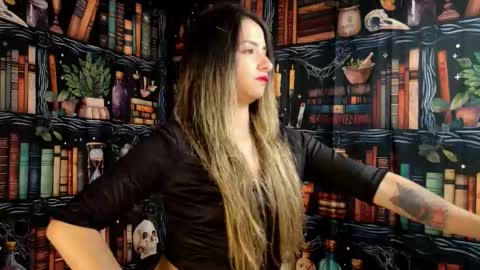 Julietta Jackson online show from November 25, 2025, 10:10 pm