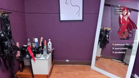 Snapshot of juliettaescobar chatting on February 19, 2025, 6:32 pm online show from February 19, 2025, 6:32 pm