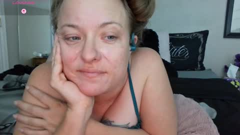 Juli Monroe online show from November 13, 2025, 3:05 am