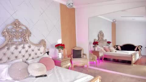 Julissa online show from February 25, 2026, 10:19 pm