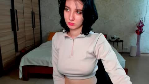 Snapshot of julissweet chatting on January 11, 2025, 8:11 am Asmodeus online show from January 11, 2025, 8:11 am