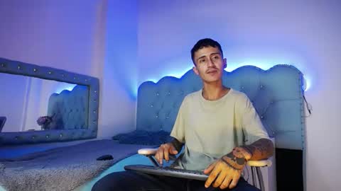 jullian online show from February 10, 2026, 11:36 am