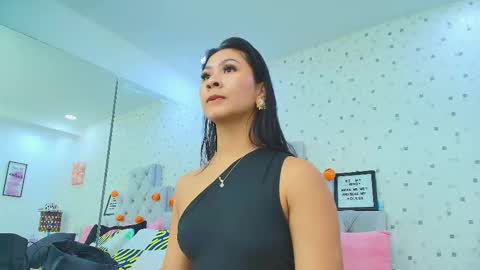 Snapshot of jullietareyes chatting on October 11, 2025, 11:42 am Julieta Reyes online show from October 11, 2025, 11:42 am