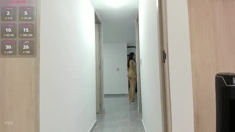 jullya    630  1330 -5 online show from October 21, 2025, 3:07 am