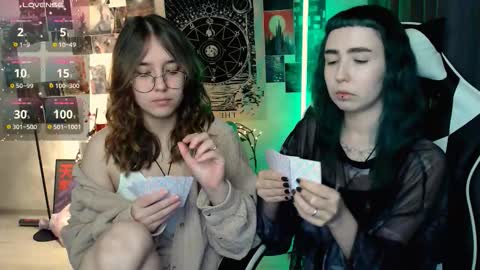 Snapshot of julscinamon chatting on October 24, 2025, 6:04 pm Baroness Von Cringe online show from October 24, 2025, 6:04 pm