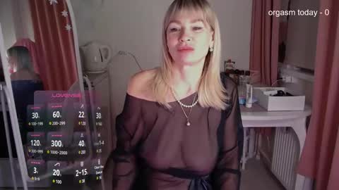 Julia online show from February 3, 2025, 5:07 am