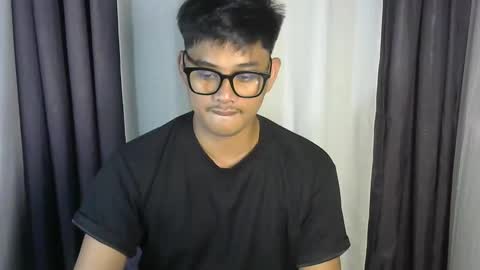 Snapshot of julz_alwayshorny chatting on October 14, 2025, 1:34 pm call me julz online show from October 14, 2025, 1:34 pm