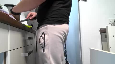 Snapshot of julzzy21 chatting on November 29, 2025, 7:17 pm julzzy21 online show from November 29, 2025, 7:17 pm