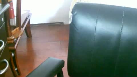 Snapshot of juneandmia chatting on May 24, 2026, 3:50 pm Mia online show from May 24, 2026, 3:50 pm