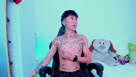 Snapshot of juniior0_0 chatting on October 24, 2025, 6:15 pm Junior online show from October 24, 2025, 6:15 pm