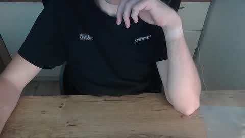 Snapshot of junk2711 chatting on September 16, 2025, 1:34 pm junk2711 online show from September 16, 2025, 1:34 pm