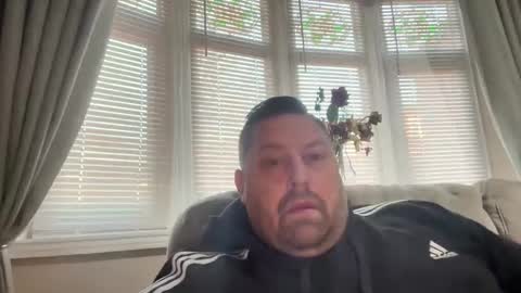 Snapshot of junky345 chatting on January 7, 2025, 10:11 am Junky online show from January 7, 2025, 10:11 am