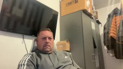 Snapshot of junky345 chatting on October 28, 2025, 6:32 pm Junky online show from October 28, 2025, 6:32 pm