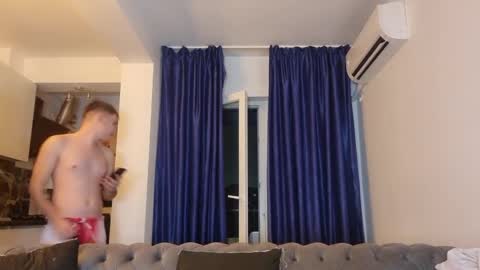 Snapshot of just_alexx12 chatting on December 21, 2024, 8:21 pm just_alexx12 online show from December 21, 2024, 8:21 pm