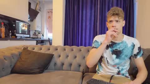 Snapshot of just_alexx12 chatting on December 22, 2024, 12:38 pm just_alexx12 online show from December 22, 2024, 12:38 pm