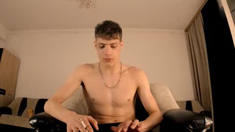 Snapshot of just_alexx12 chatting on February 14, 2025, 9:21 pm just_alexx12 online show from February 14, 2025, 9:21 pm