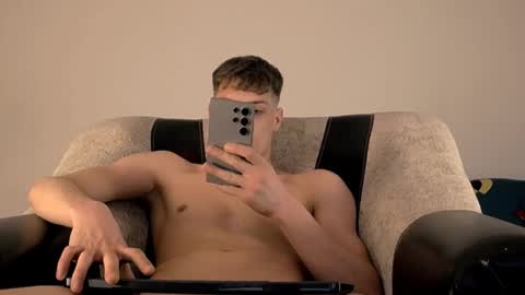 Snapshot of just_alexx12 chatting on February 28, 2025, 11:45 pm just_alexx12 online show from February 28, 2025, 11:45 pm