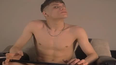 Snapshot of just_alexx12 chatting on March 5, 2025, 5:07 am just_alexx12 online show from March 5, 2025, 5:07 am