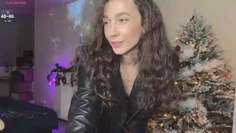 Snapshot of just_call_me_jess chatting on December 17, 2024, 4:32 pm Jessica I will be here on Tuesday November 26th online show from December 17, 2024, 4:32 pm