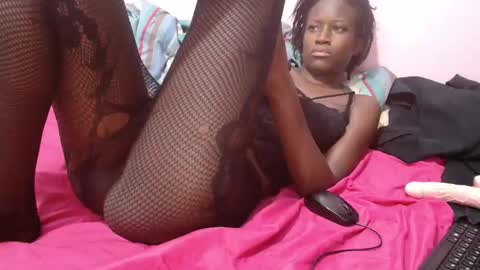 Snapshot of just_isla chatting on January 12, 2026, 2:17 am Sexy Isla online show from January 12, 2026, 2:17 am