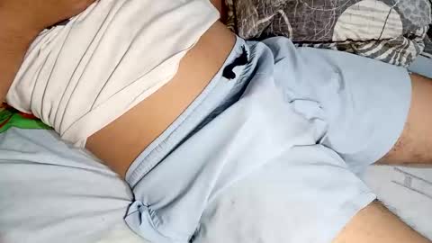 just_zzie online show from January 7, 2026, 4:31 pm