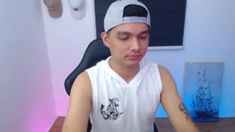 Snapshot of justagamerxxx chatting on February 25, 2025, 1:20 am Rhys online show from February 25, 2025, 1:20 am