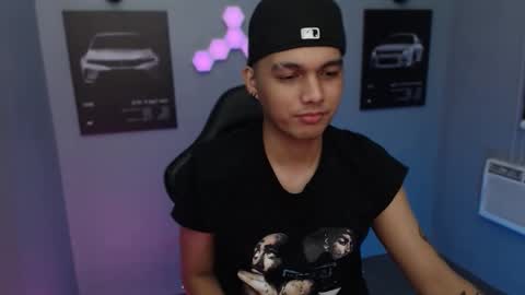 Snapshot of justagamerxxx chatting on September 29, 2025, 11:26 am Rhys online show from September 29, 2025, 11:26 am