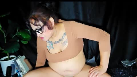 Snapshot of justagirlof chatting on October 29, 2025, 3:42 am Layla online show from October 29, 2025, 3:42 am