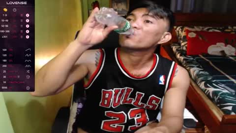 Snapshot of justcallmekarl chatting on October 25, 2025, 6:43 am Karl online show from October 25, 2025, 6:43 am