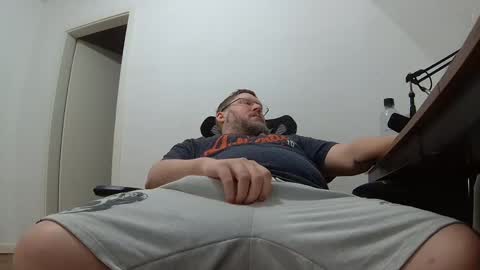 Just Flo ---  online show from March 31, 2026, 9:04 pm