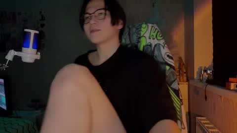 Snapshot of justgay_1 chatting on December 21, 2024, 6:12 pm justgay_1 online show from December 21, 2024, 6:12 pm