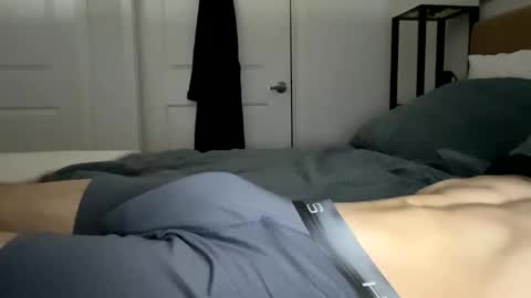 Justhangin9 online show from March 8, 2026, 5:06 pm