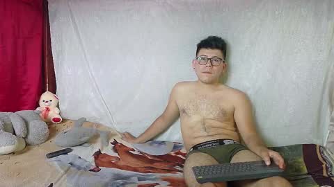 JUSTIN Y JAZMIN online show from March 4, 2026, 8:26 pm