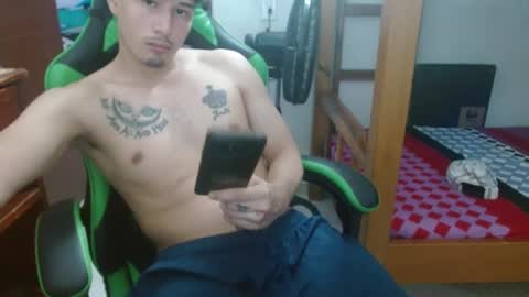 Snapshot of justin_taylor02 chatting on October 3, 2025, 5:10 pm justin_taylor02 online show from October 3, 2025, 5:10 pm